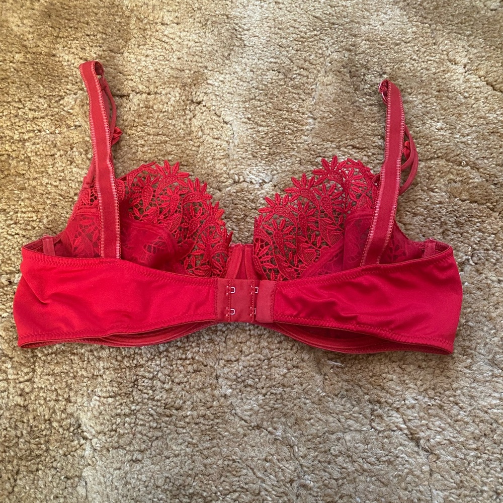 La Femme Red Lingerie Set - Picture 3 of 6